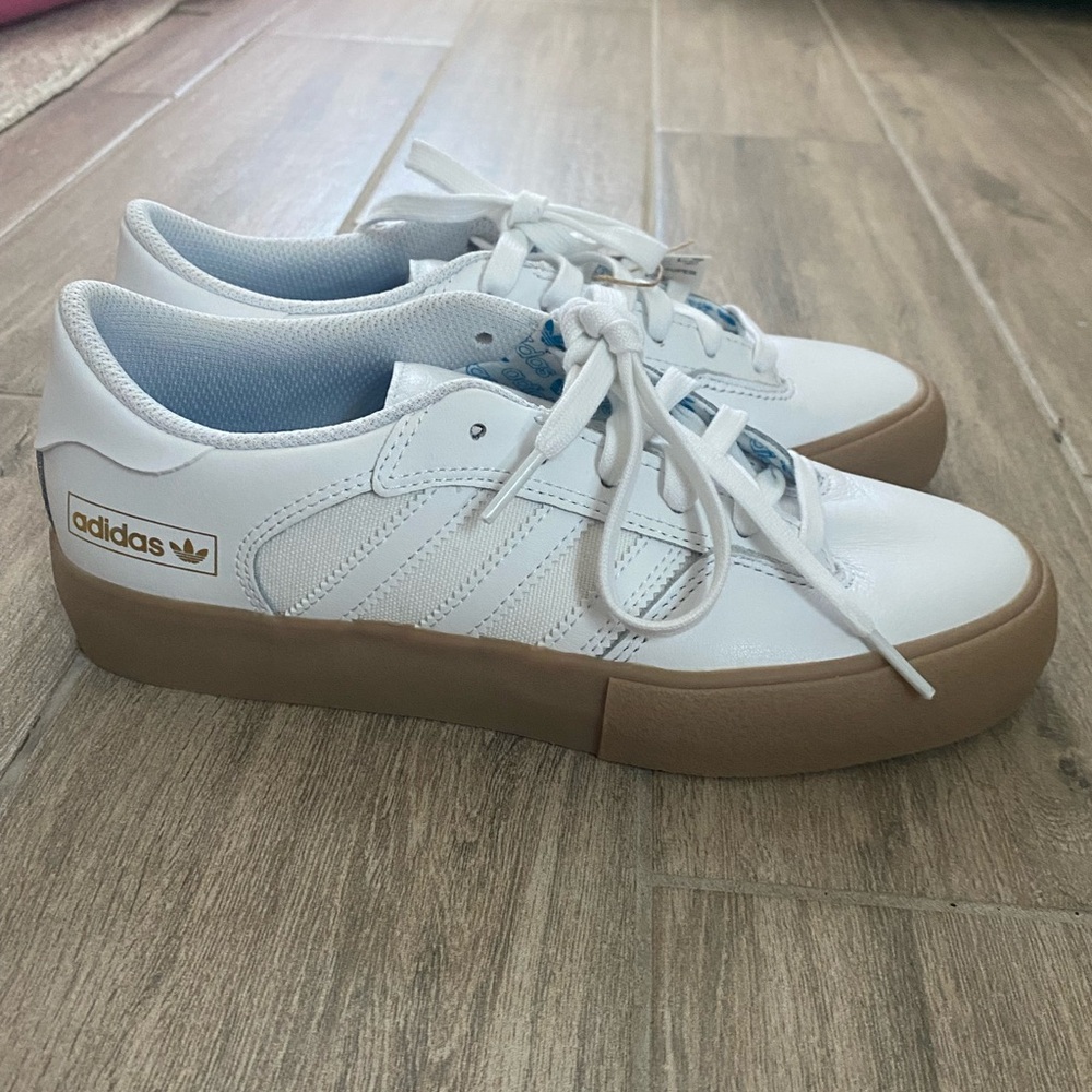 Adidas Women's White and Tan Sneakers Matchbreak Super